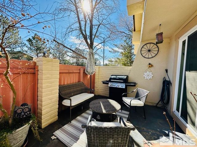 3940 Pheasant Dr, Carson City, NV 89701