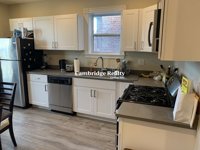 174 Saint Alphonsus St #3T, Roxbury Crossing, MA 02120