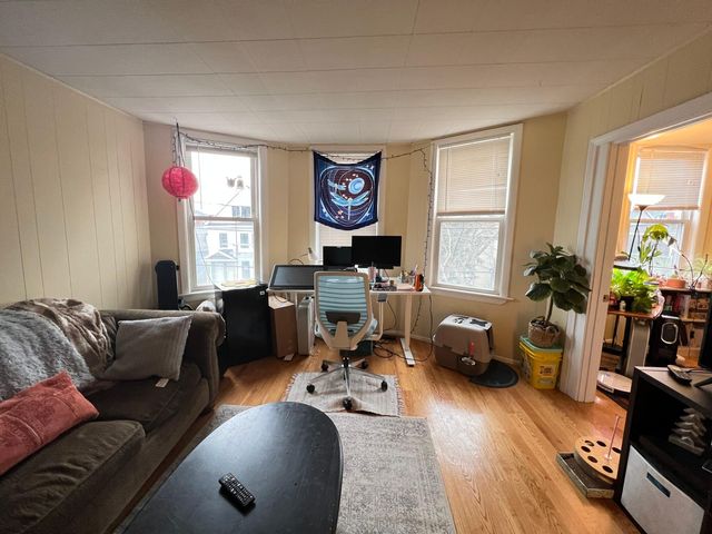 27 Cameron Ave  #2, Somerville, MA 02144