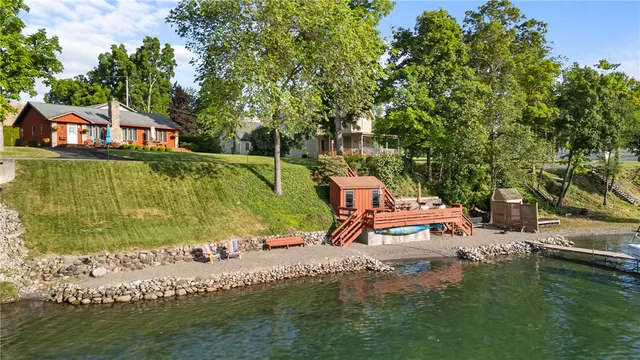 4236 Lake Ave, Keuka Park, NY 14478