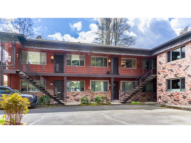 2012 NE Hancock St, Portland, OR 97212