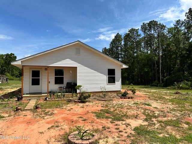 152 Bexley Rd, Lucedale, MS 39452