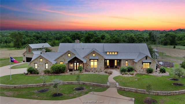 13720 Hopes Creek Rd, College Station, TX 77845