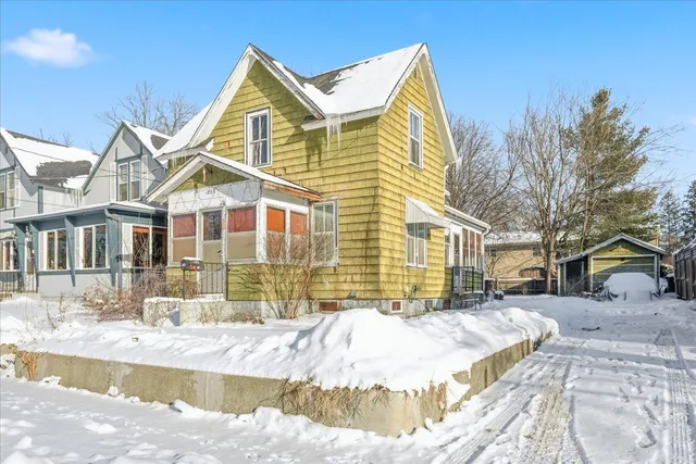 322 5th St N, Hudson, WI 54016