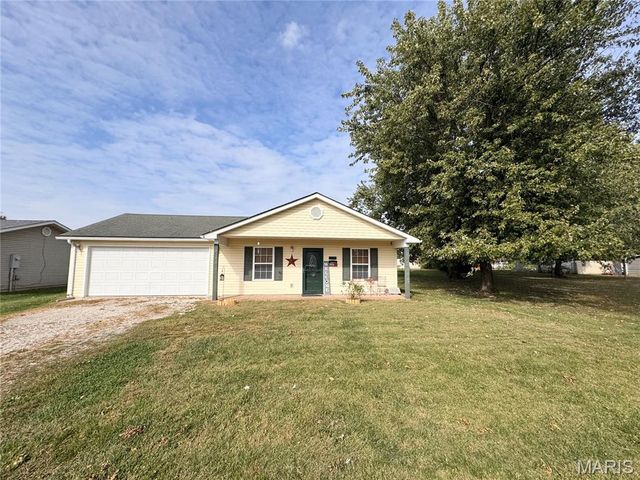 1317 W  Church St, Bowling Green, MO 63334