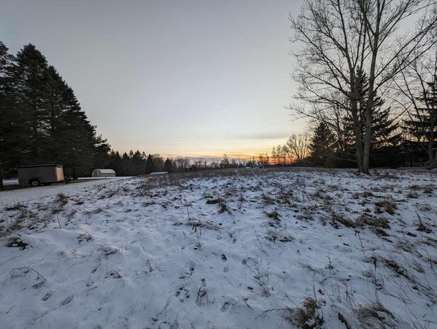 1131 LAKEHAVEN COURT, West Bend, WI 53090