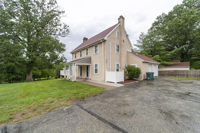 759 Germantown Pike, Lafayette Hill, PA 19444