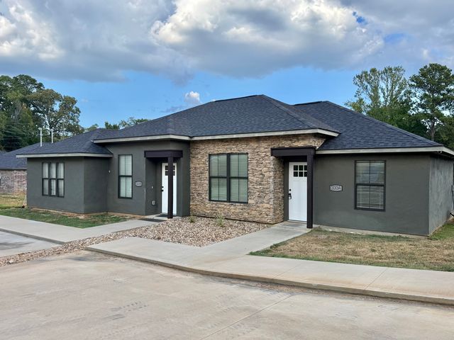 333 Murphey Dr #A, Marshall, TX 75672