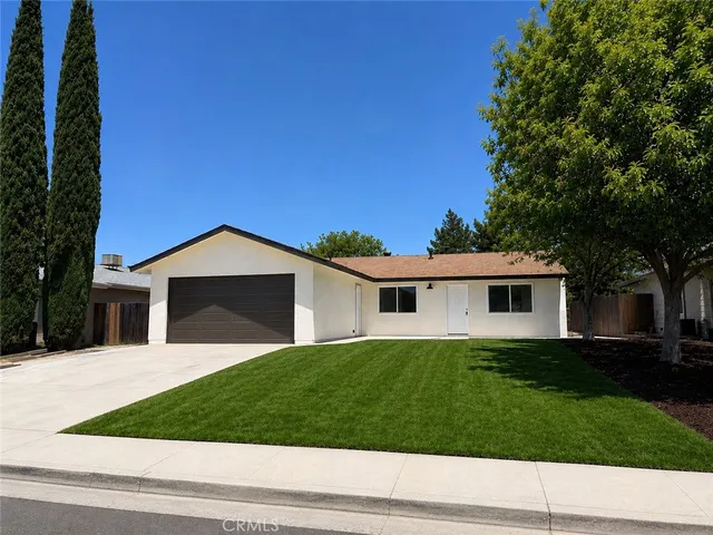 1107 Patricia Ln, Paso Robles, CA 93446