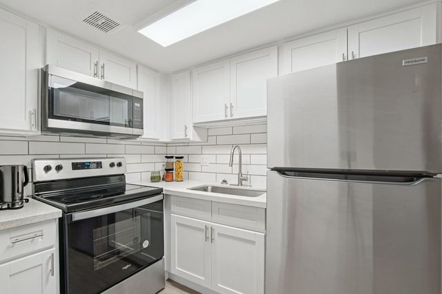 2240 W  University Dr #349, Mesa, AZ 85201