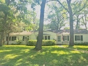 155 Wooded Ln, Lake Forest, IL 60045