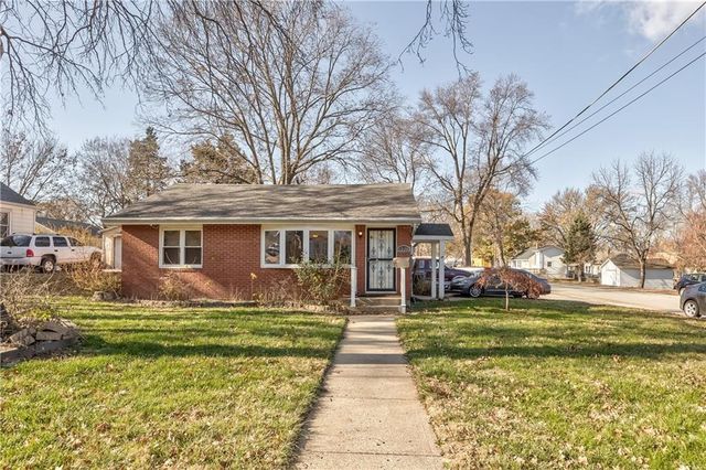 1228 N  Osage St, Independence, MO 64050