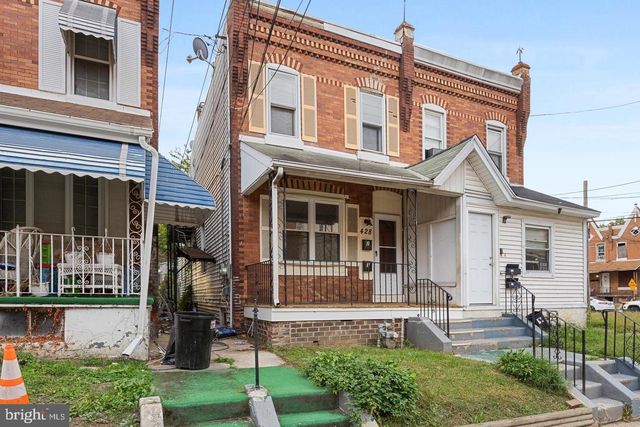 428 Penn St #1, Chester, PA 19013