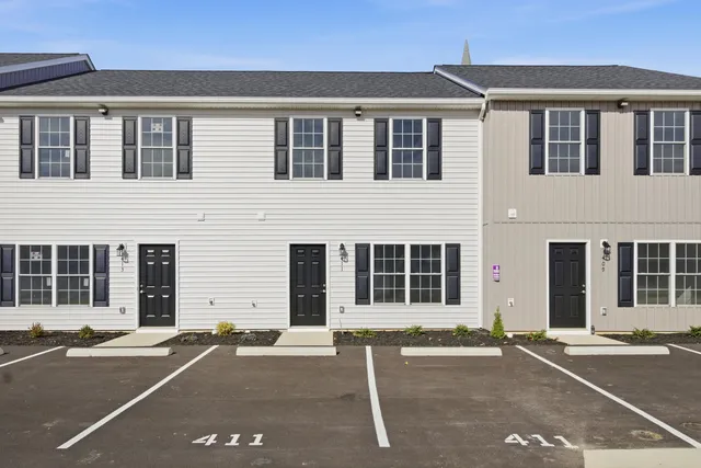 411 N  Washington Ave, Pulaski, VA 24301