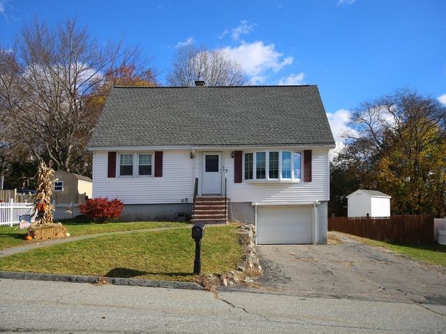 42 Luz Dr, Lowell, MA 01854