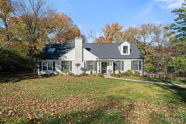 5 Sunny Meade, Saint Louis, MO 63124
