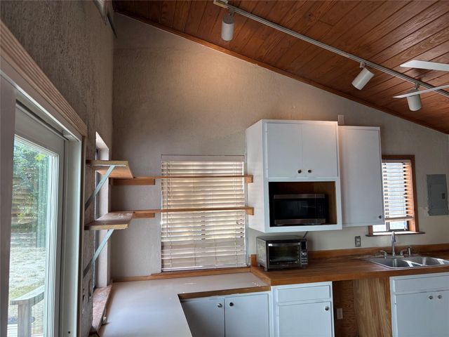 3505 Lone Man Mountain Rd, Wimberley, TX 78676
