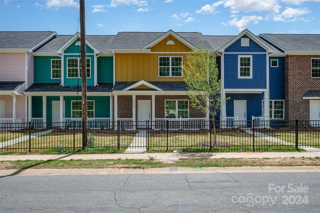 2025 Catherine Simmons Ave, Charlotte, NC 28216