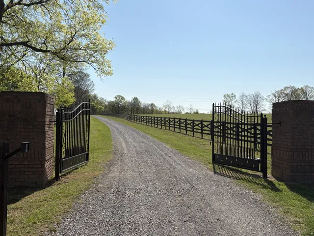 2049 LIEBENGOOD RD, GOODLETTSVILLE, TN 37072
