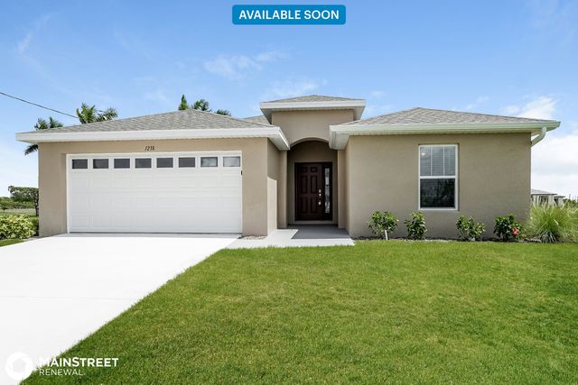 1238 NE 40th Ter, Cape Coral, FL 33909