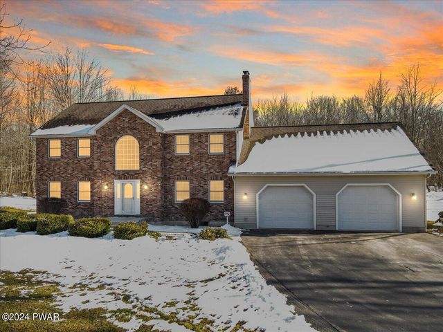 3 Whitetail Pl, Honesdale, PA 18431