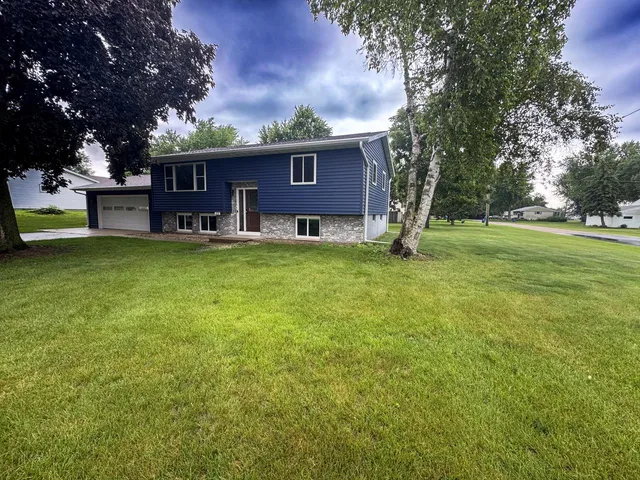 201 Church DRIVE, La Crosse, WI 54603