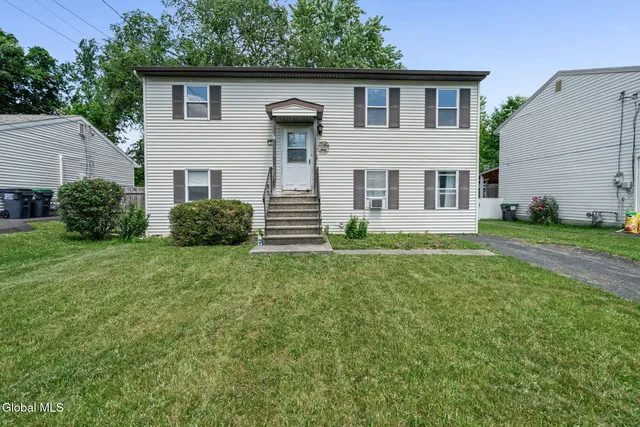 52 Broadway, Latham, NY 12110