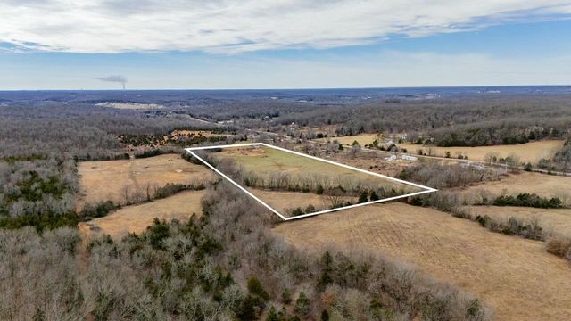 001 Highway H, Pleasant Hope, MO 65725