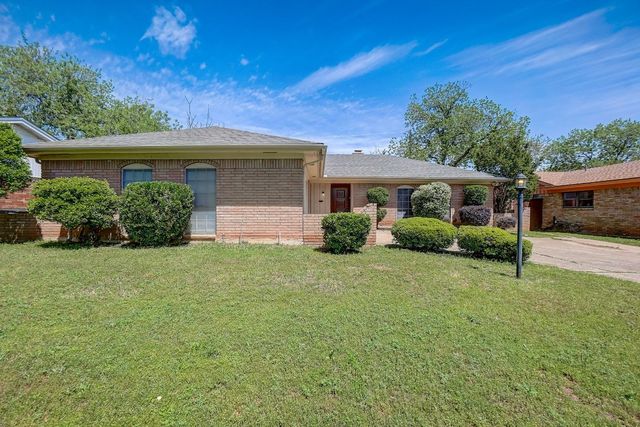 5021 Saint Lawrence Rd, Fort Worth, TX 76103
