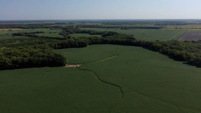 S  56th Hwy, Osage City, KS 66523