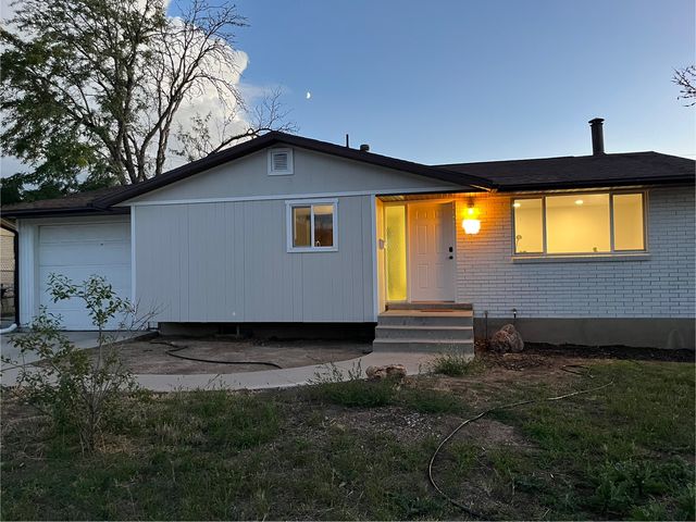 954 E  Carnation Dr, White City, UT 84094
