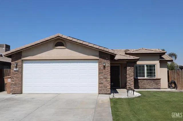 1108 Guadalupe Ave, Bakersfield, CA 93307