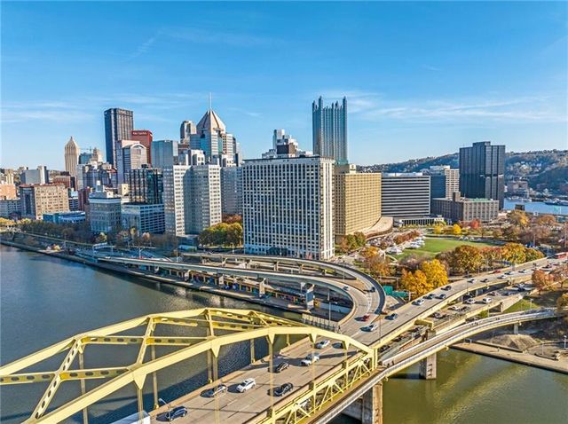 320 Fort Duquesne Blvd #4E, Pittsburgh, PA 15222
