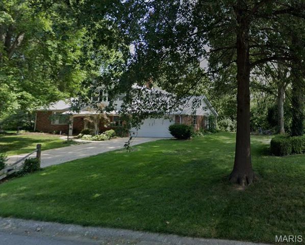 503 Westfield Dr, O Fallon, IL 62269