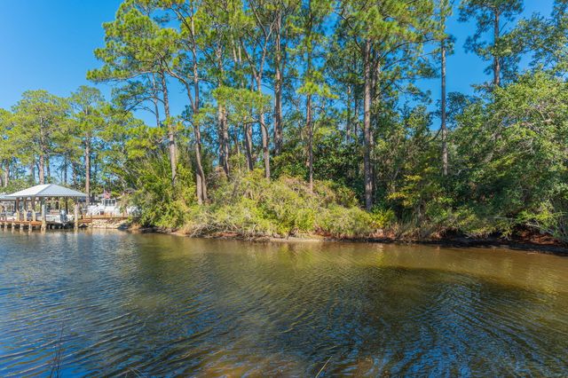 X Bay Circle Dr, Pt Washington, FL 32459
