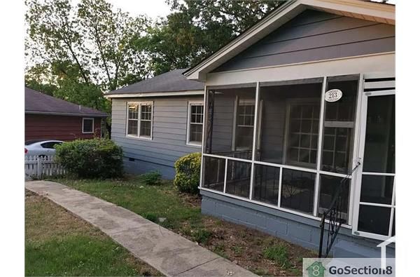 213 Flint Dr, Fairfield, AL 35064