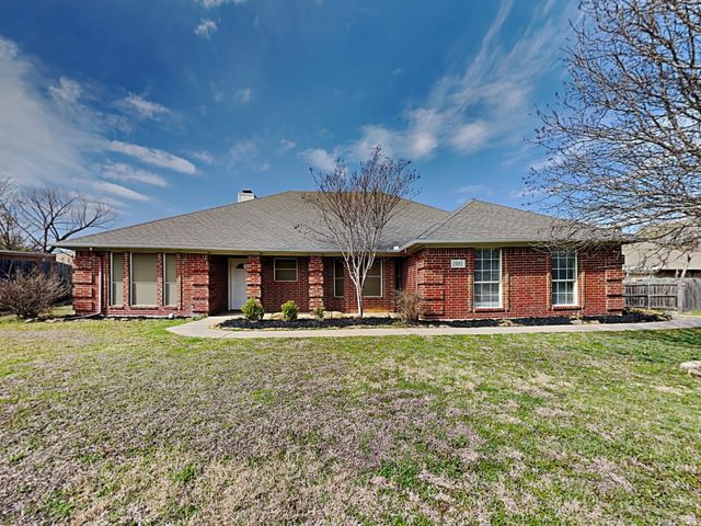 2102 Valley Dr, Weatherford, TX 76087