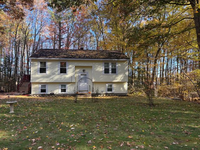 19 Oak Ridge Road, Sanford, ME 04073