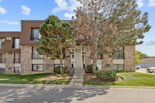 199 N  Waters Edge Dr #202, Glendale Heights, IL 60139