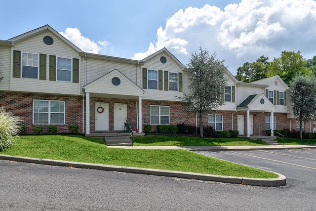 100 Oakmont Way #404, Mount Hope, WV 25880
