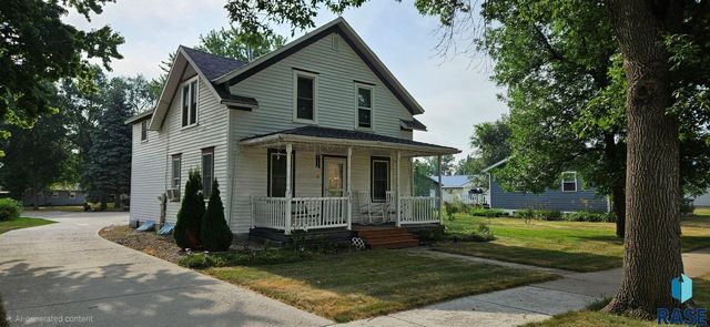 636 Kasan Ave, Volga, SD 57071