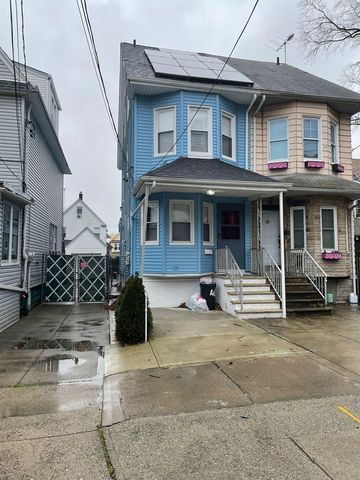 46 W  40th St, Bayonne, NJ 07002