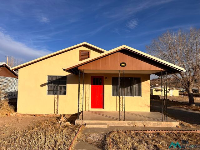 805 Grape St, Truth Or Consequences, NM 87901