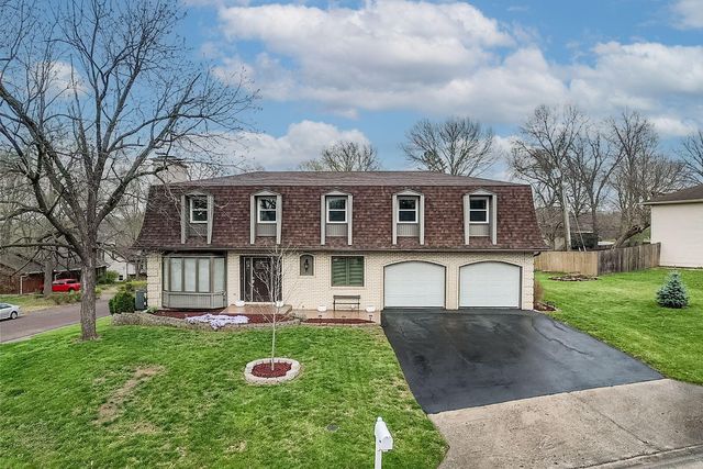 3900 Pinecrest Dr, Columbia, MO 65202