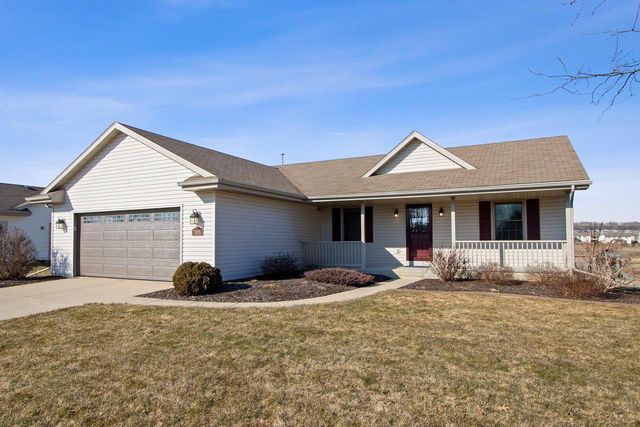 1015 Edgeview Drive, Janesville, WI 53545