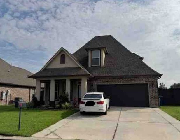 301 Highland Oaks Ave, Gray, LA 70359