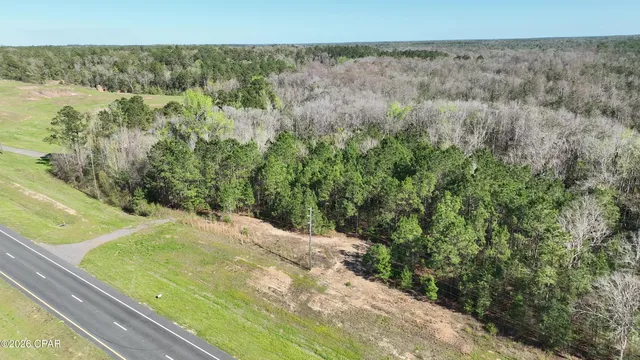 4713 Highway 77, Chipley, FL 32428