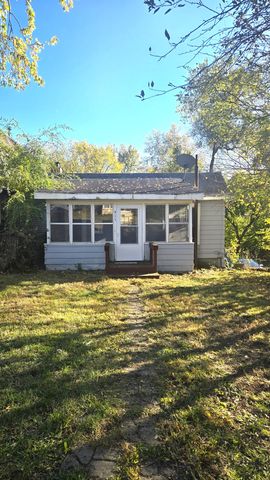 411 Hinckley Blvd, Jackson, MI 49203