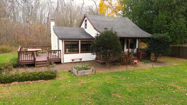 86 Christian Hill Road, Higganum, CT 06441