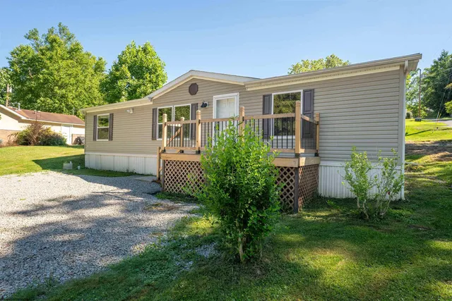505 Beaumont Dr, Morgantown, WV 26508
